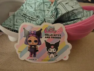 Muñeca LOL Surprise Kuromi QT Hello Kitty