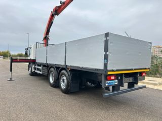 CAMIÓN VOLVO FE 300 AÑO 2011 + GRUA PK18002 MANDO