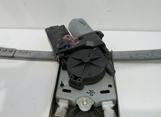 Elevalunas del der renault 385803 400529g vel 3.0