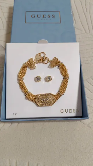 Conjunto Guess Pulsera  Pendientes color oro