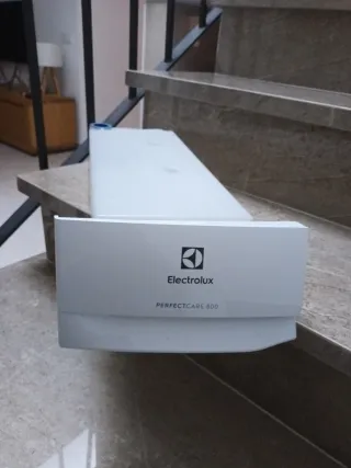 Serbatoio acqua asciugatrice Electrolux e tubo diretto