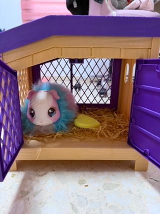 Little Live Pets Mamá Cobaya con Bebés