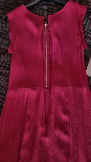 Vestido elegante rojo con cremallera