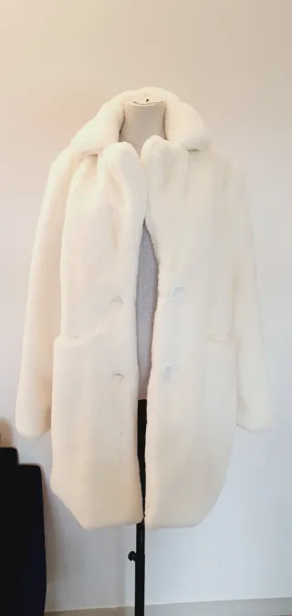 Ecopelliccia bianca nuova taglia M/L