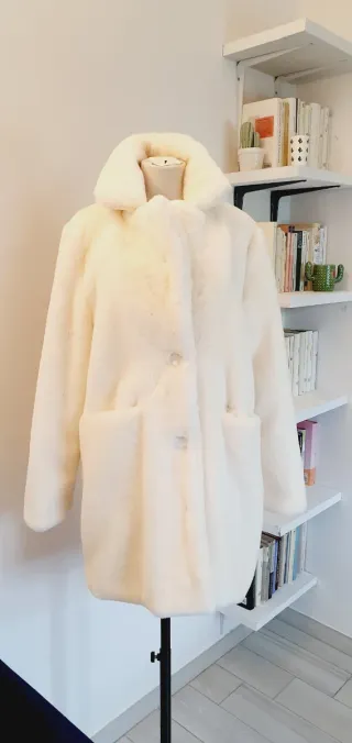 Ecopelliccia bianca nuova taglia M/L