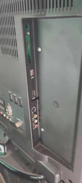 Televisor OKI 26" Sin TDT,Con HDMI,USB