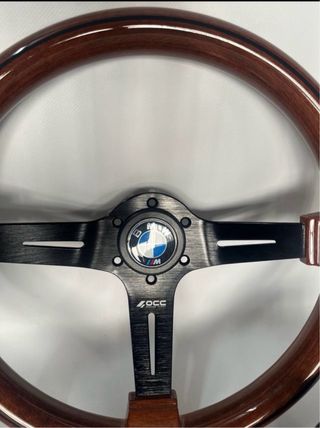 Volante Madera BMW + Piña