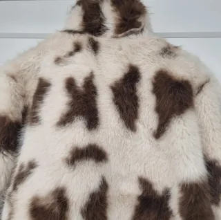 Abrigo pelo Yerse nuevo con etiqueta