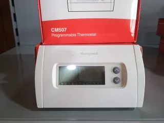 Termostato Honeywell CM507 Programmable