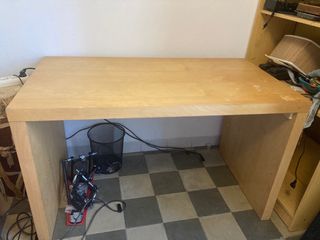 Mesa de oficina de madera