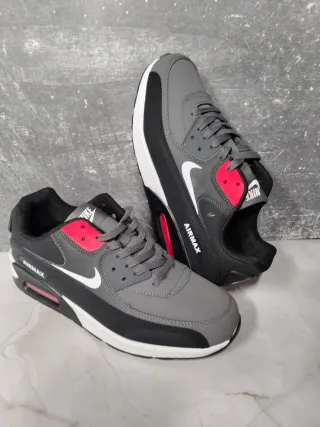 Zapatillas Talla 43 (Oferta 2 pares 70€)