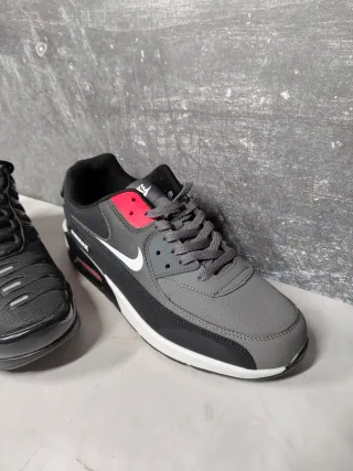 Zapatillas Talla 43 (Oferta 2 pares 70€)