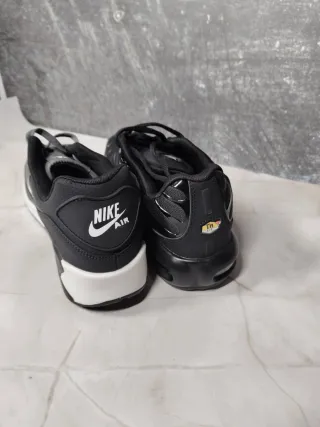 Zapatillas Talla 43 (Oferta 2 pares 70€)