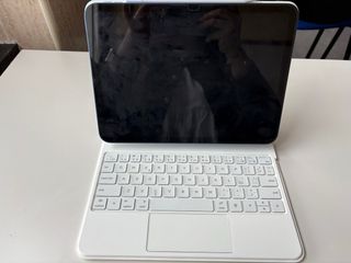 Funda con teclado iPad 10ª Gen