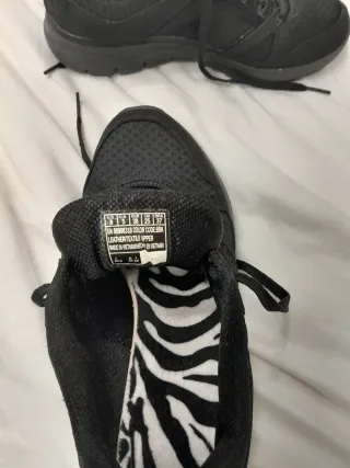 Zapatillas Skechers Negras