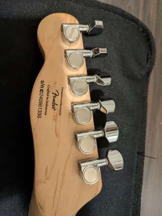 Fender Squier Telecaster Guitarra Eléctrica