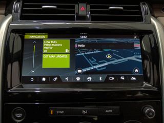 Land-Rover Discovery 2.0 SD4 240 HSE S&S