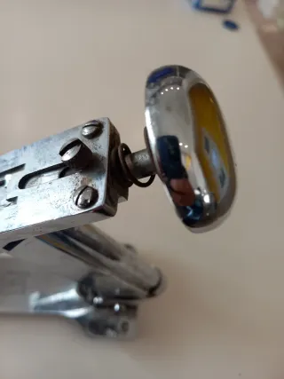 Grapadora metálica cromada