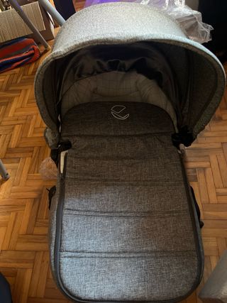 Cochecito con silla y capazo Jane Kendo gris
