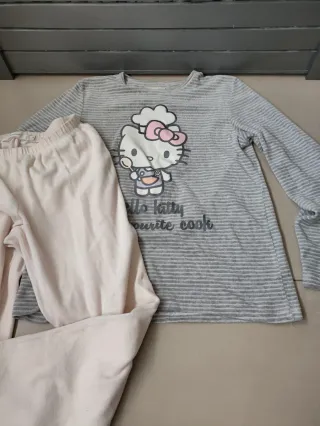 Pijama Hello Kitty Gris y Rosa s y otro