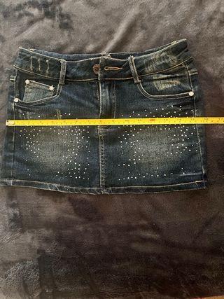 Mini falda vaquera con pedrería T.34