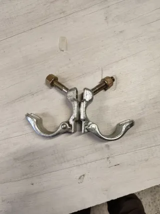 Abrazaderas fijas&giratorias. andamios (48 y 42mm)