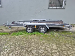 Remolque plataforma portavehículos