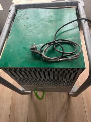 Deshumidificador Industrial Verde y Plateado