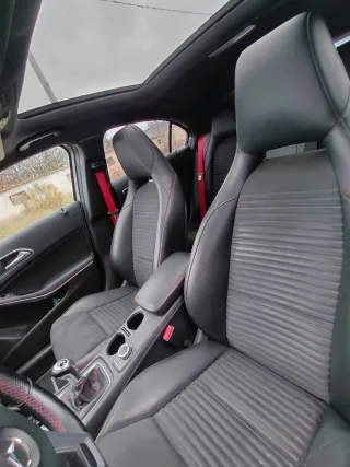 Mercedes-Benz Clase A AMG LINE