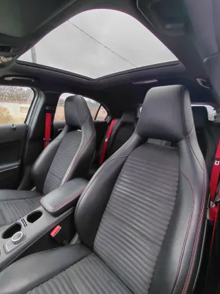 Mercedes-Benz Clase A AMG LINE