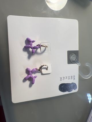 Pendientes perrito lila