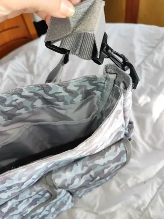 Bolso carrito y chupetero camuflaje