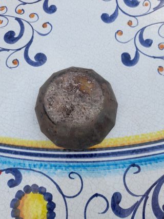 Piccolo contenitore in metallo