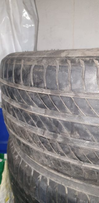 Llanta remolque 225/45/17