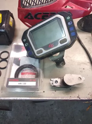 Gas Gas EC 2007 y recambios varios