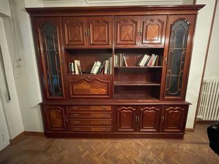 Mueble salón madera y cristal