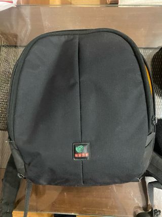 Cámara Canon EOS 650D con Flash