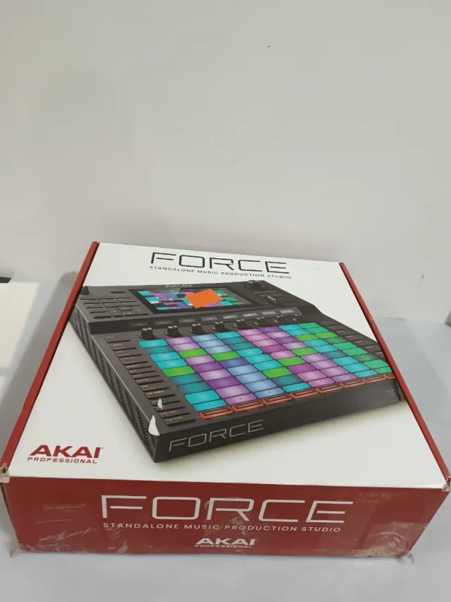 Akai Professional FORCE P11Y0385