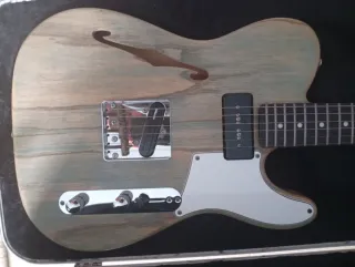 Guitarra Eléctrica Telecaster Semi-Caja