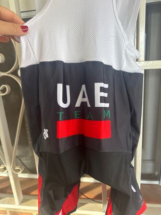 Conjunto Ciclismo UAE Emirates