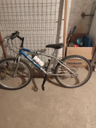 Bicicleta de montaña Track