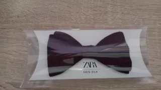 Pajarita Zara Seda Negra/Morada