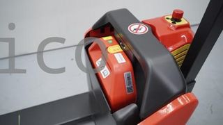 Transpaleta Eléctrica 540x1160mm - 24V - 1500 Kg - 16026