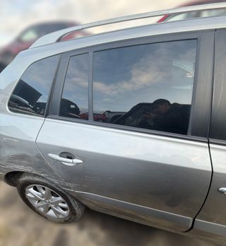 PUERTA TRASERA DERECHA RENAULT KOLEOS I 2.0 DCI