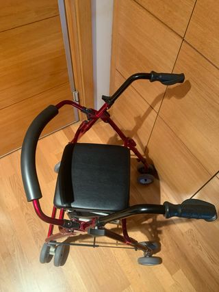 Andador Ortopédico Plegable con Frenos