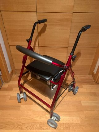 Andador Ortopédico Plegable con Frenos