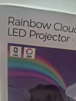 Proyector LED Nube Arcoíris InnovaGoods