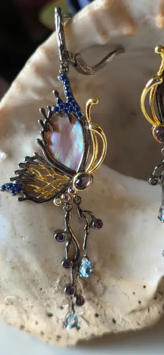 Pendientes mariposa dorados | Joyas artesanales