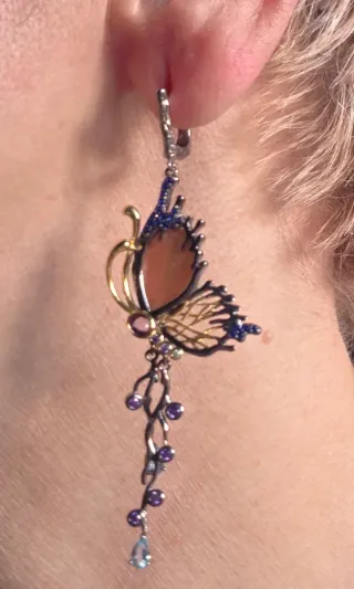 Pendientes mariposa dorados | Joyas artesanales