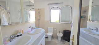 Casa pareada en venta en Calahonda en Mijas